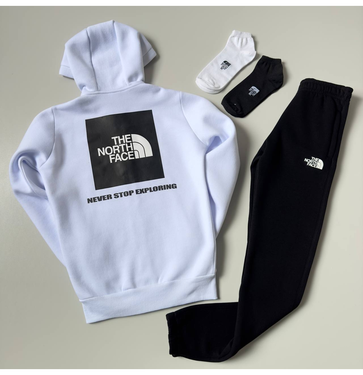 КОСТЮМ ЗИМОВИЙ НА ФЛІСІ TNF +2П ШКАРПЕТКИ БІЛИЙ
